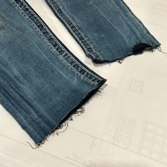 Rock Revival Blue Ankle Cropped Jeans Distressed - Picture 11 of 11